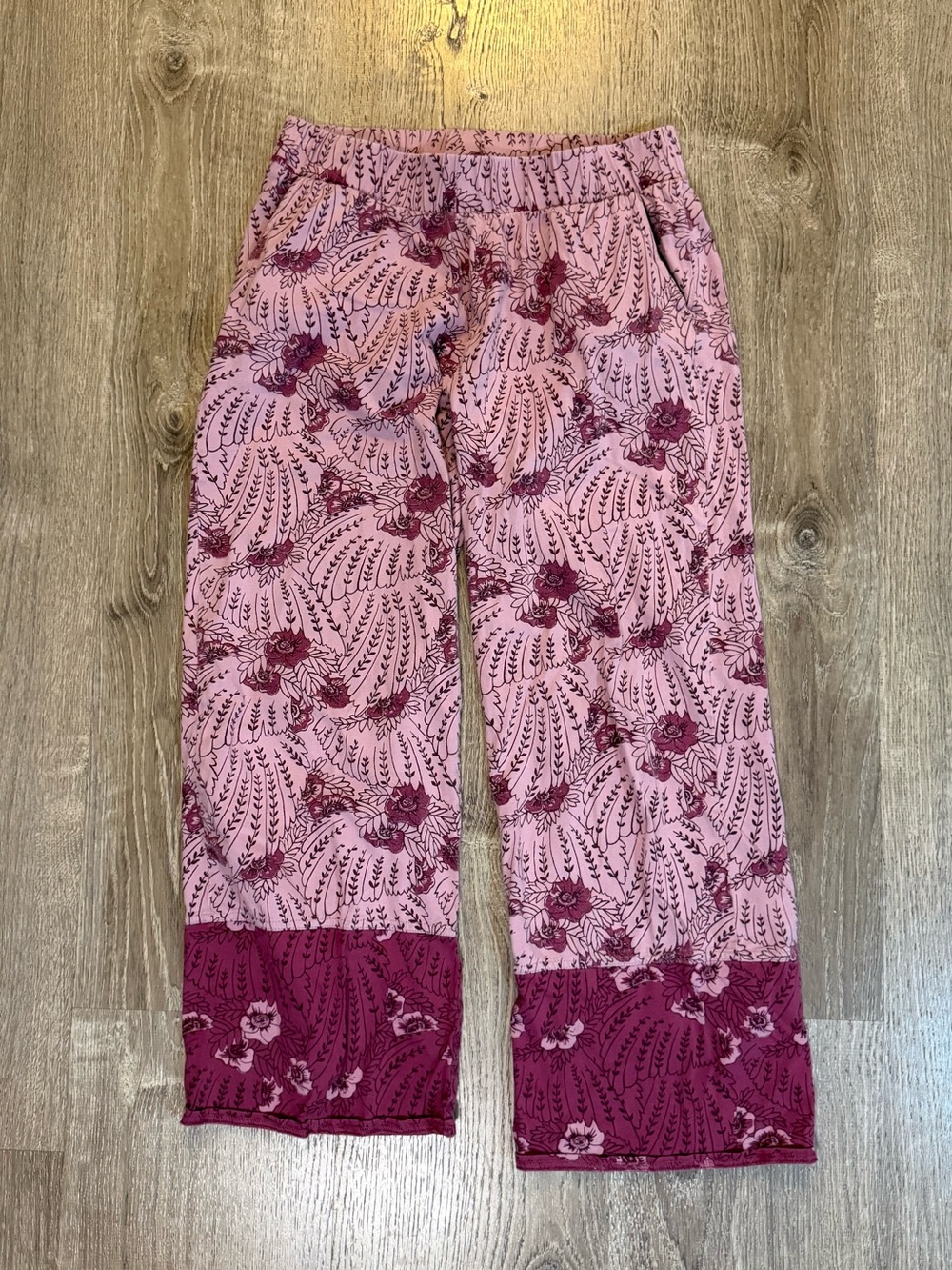Pact Women's Staycation Sleep Pant in Garden Dreams - Picture 3 of 9
